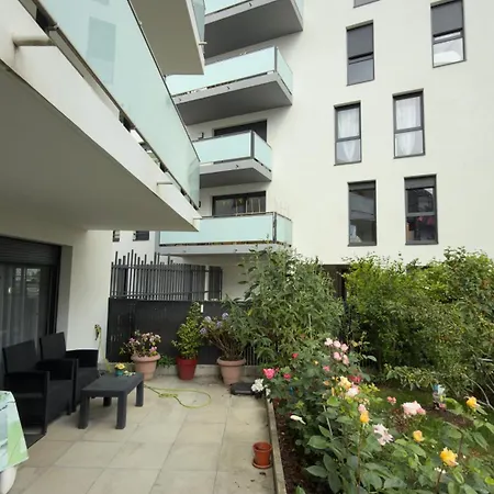 Petite Cosy Guest house 3*